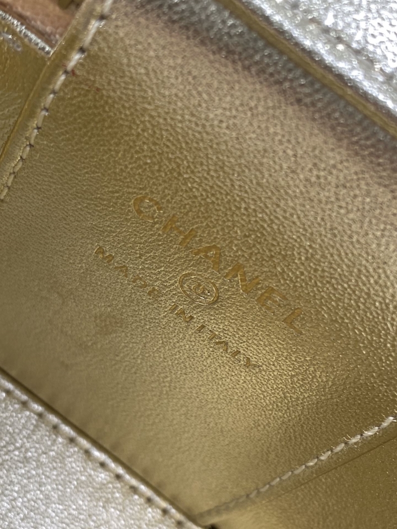 Ch**el cosmetic bags